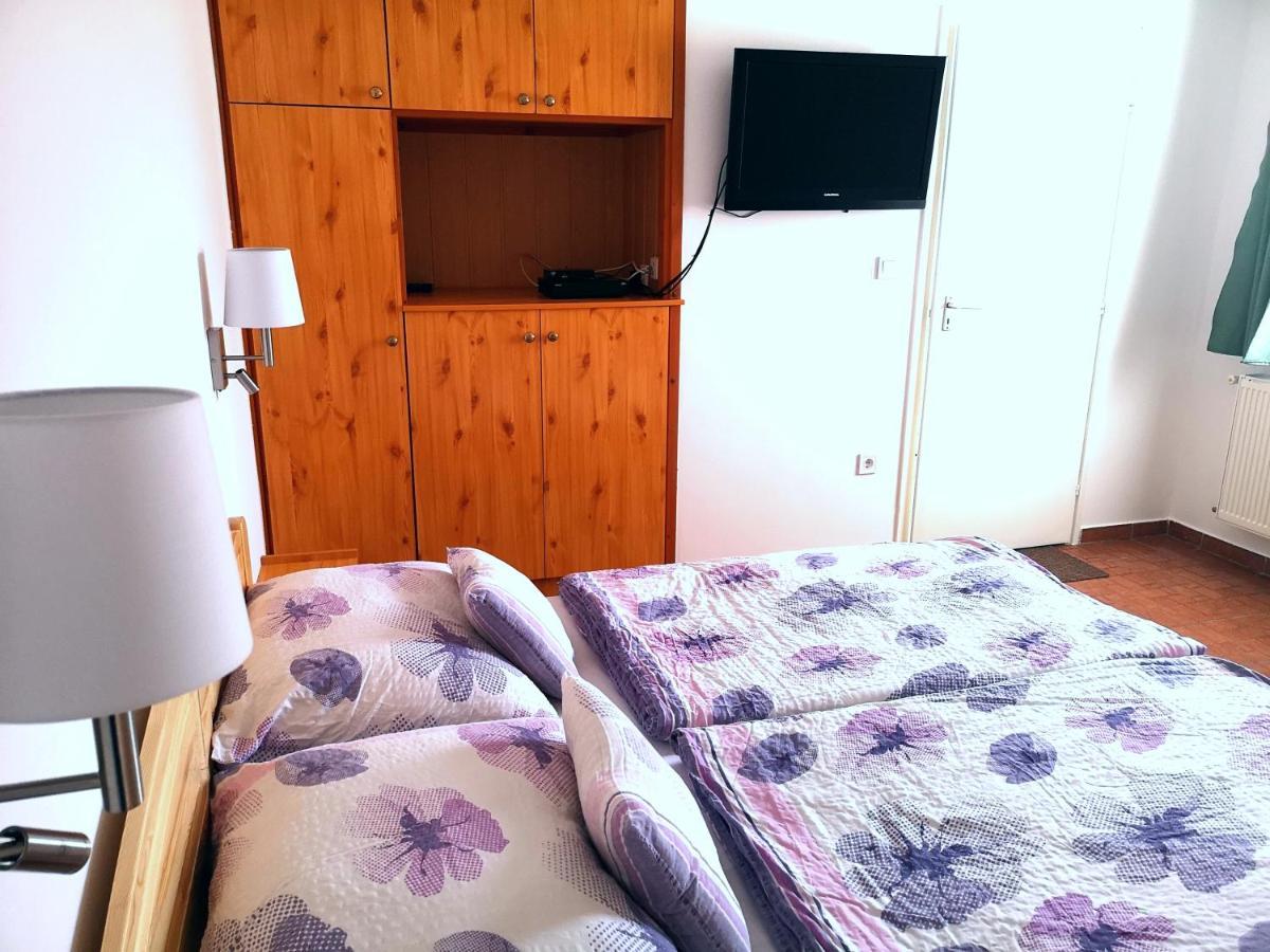 Apartman Kaszas Garden Mosonmagyaróvár Buitenkant foto