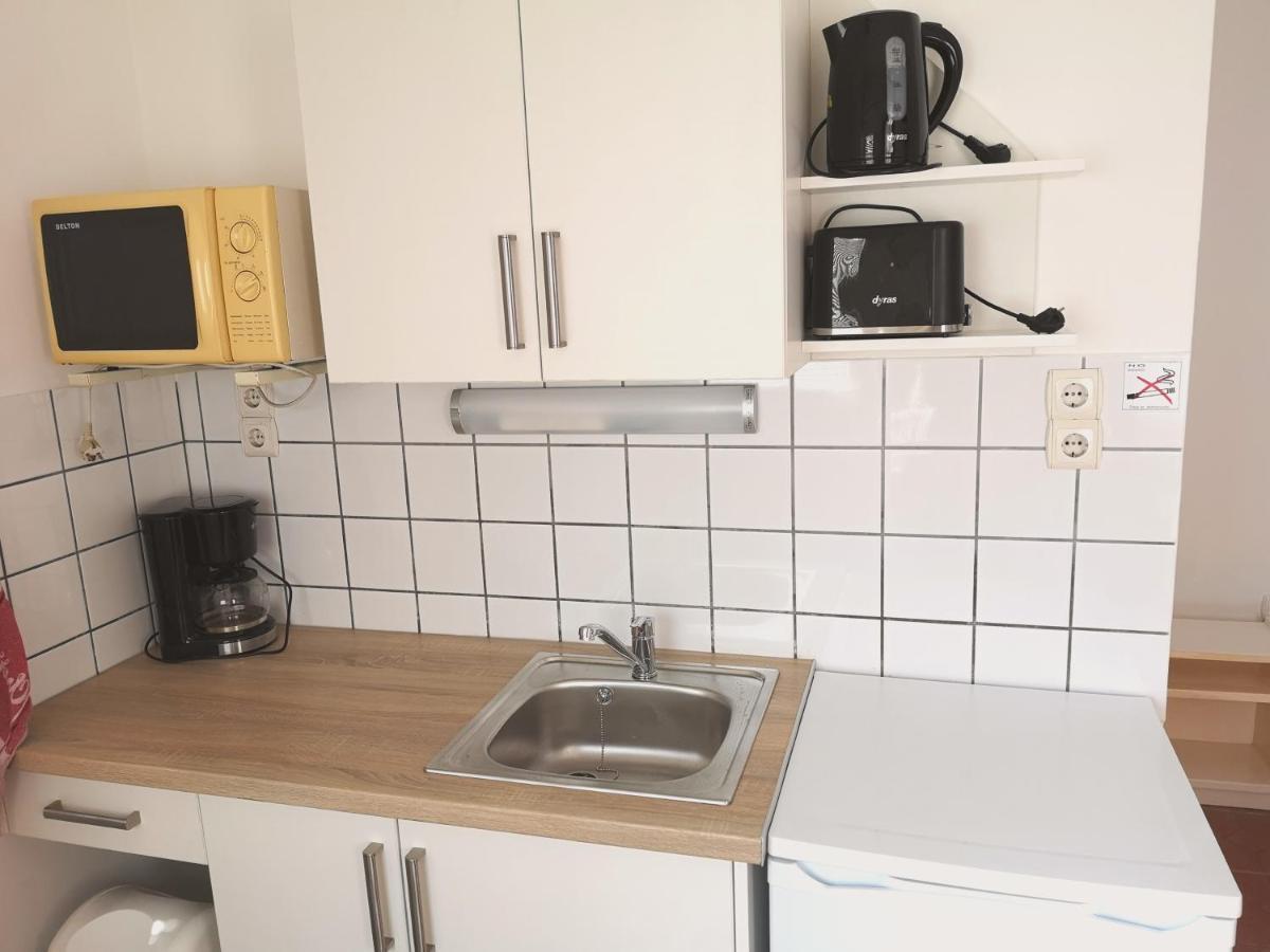 Apartman Kaszas Garden Mosonmagyaróvár Buitenkant foto