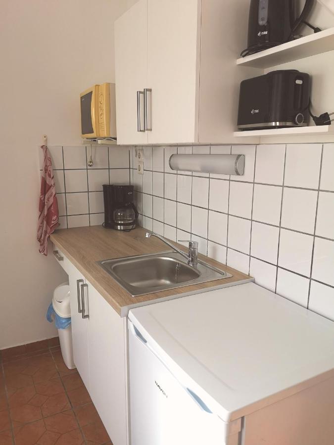 Apartman Kaszas Garden Mosonmagyaróvár Buitenkant foto