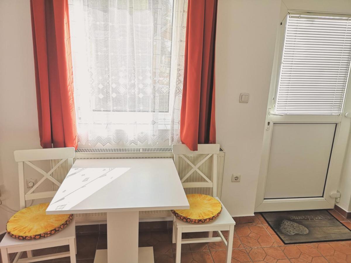 Apartman Kaszas Garden Mosonmagyaróvár Buitenkant foto