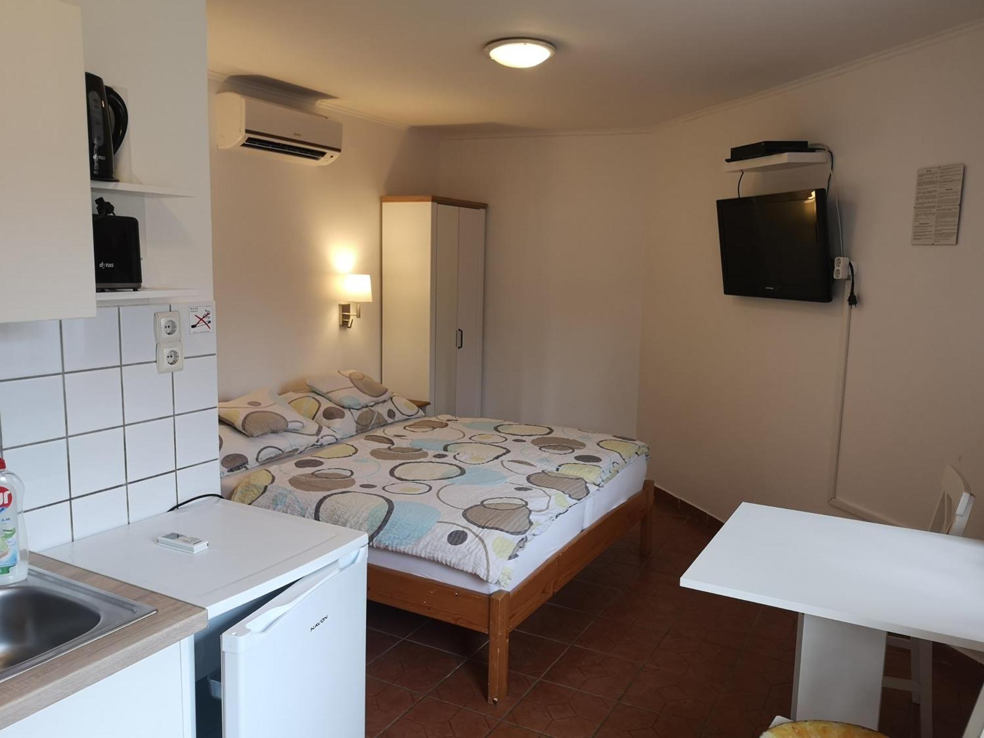 Apartman Kaszas Garden Mosonmagyaróvár Buitenkant foto