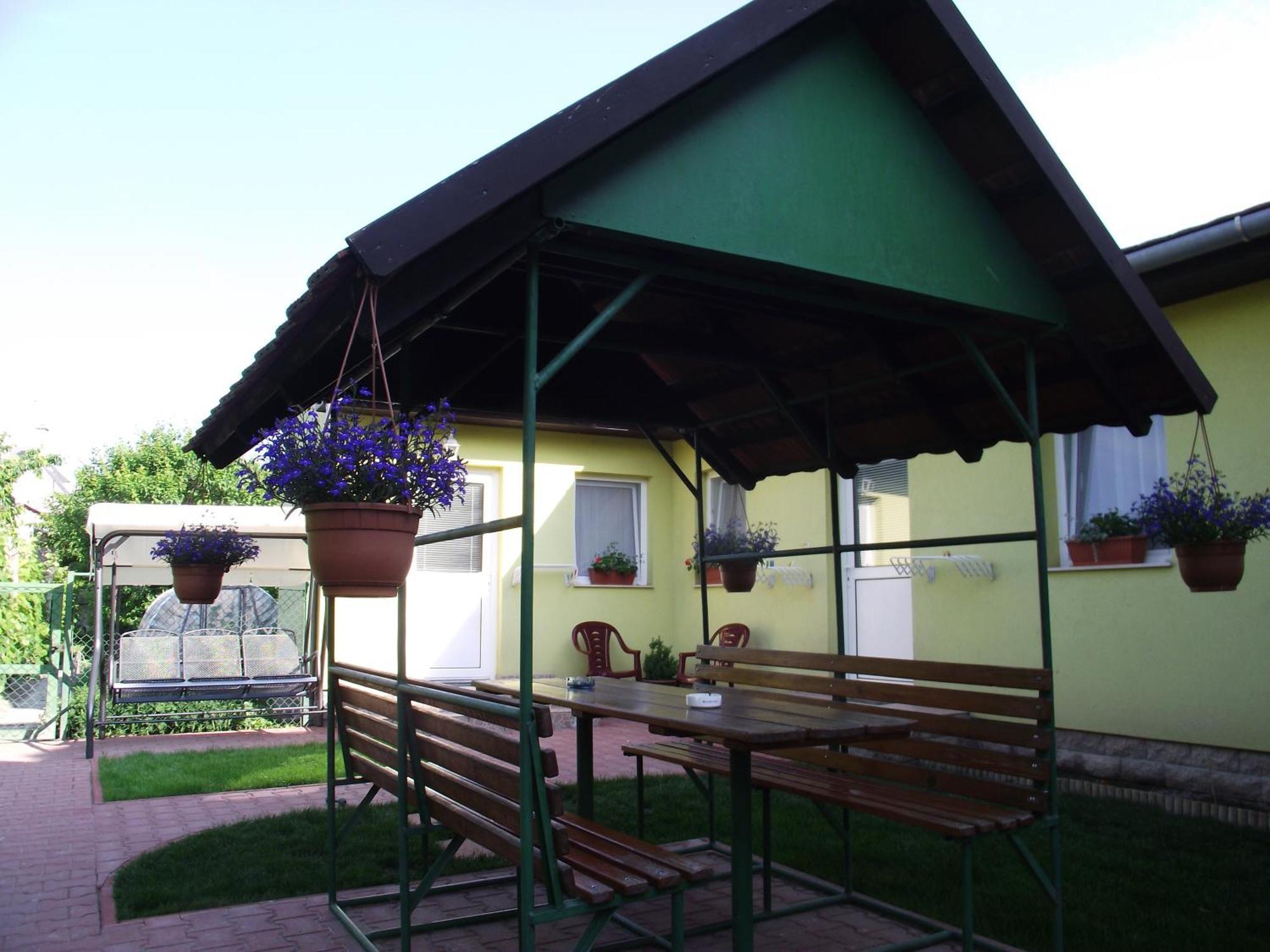 Apartman Kaszas Garden Mosonmagyaróvár Buitenkant foto