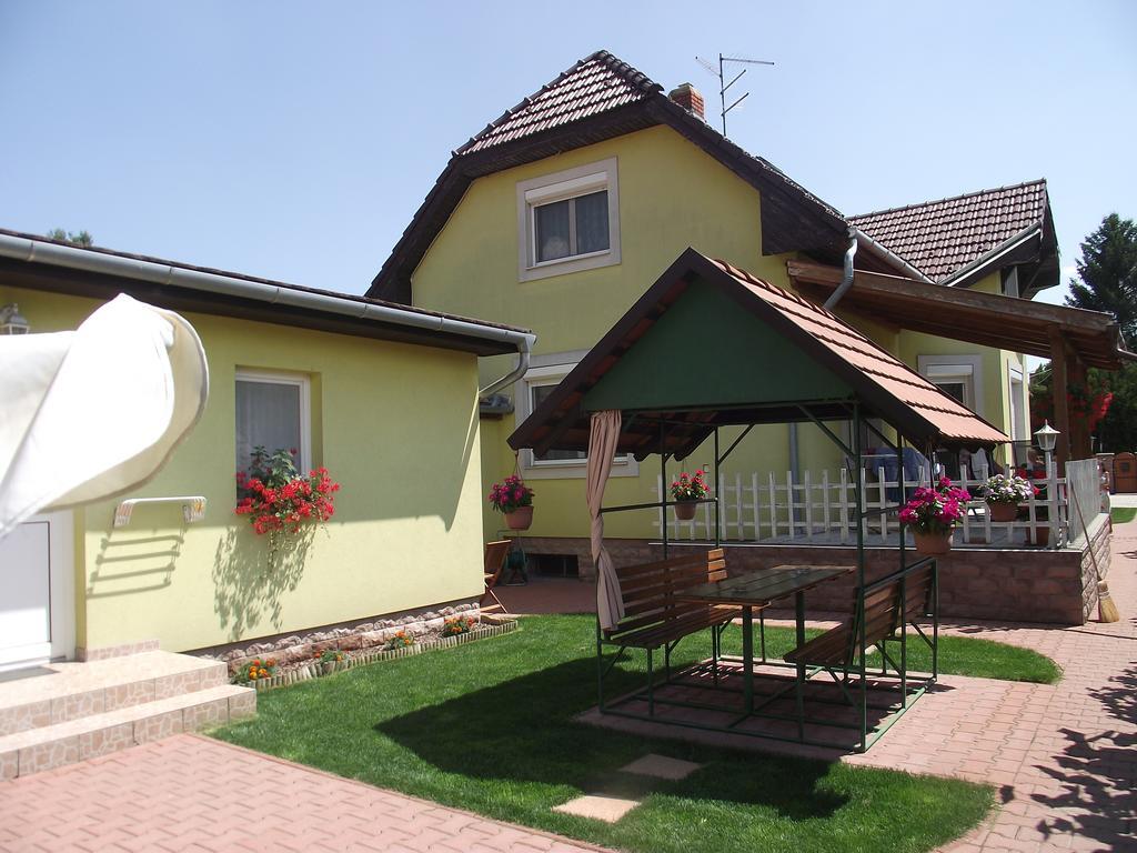 Apartman Kaszas Garden Mosonmagyaróvár Buitenkant foto