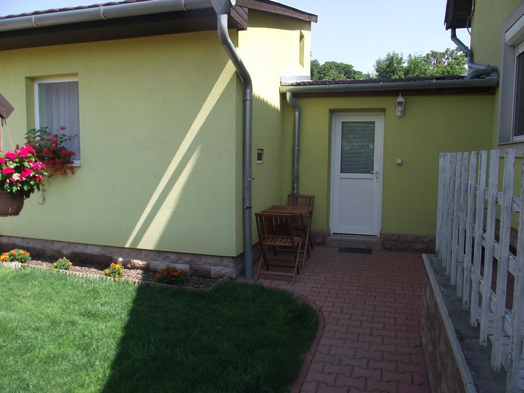 Apartman Kaszas Garden Mosonmagyaróvár Buitenkant foto