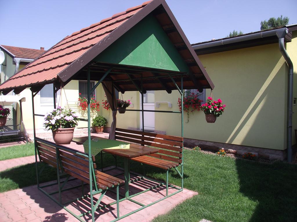 Apartman Kaszas Garden Mosonmagyaróvár Buitenkant foto