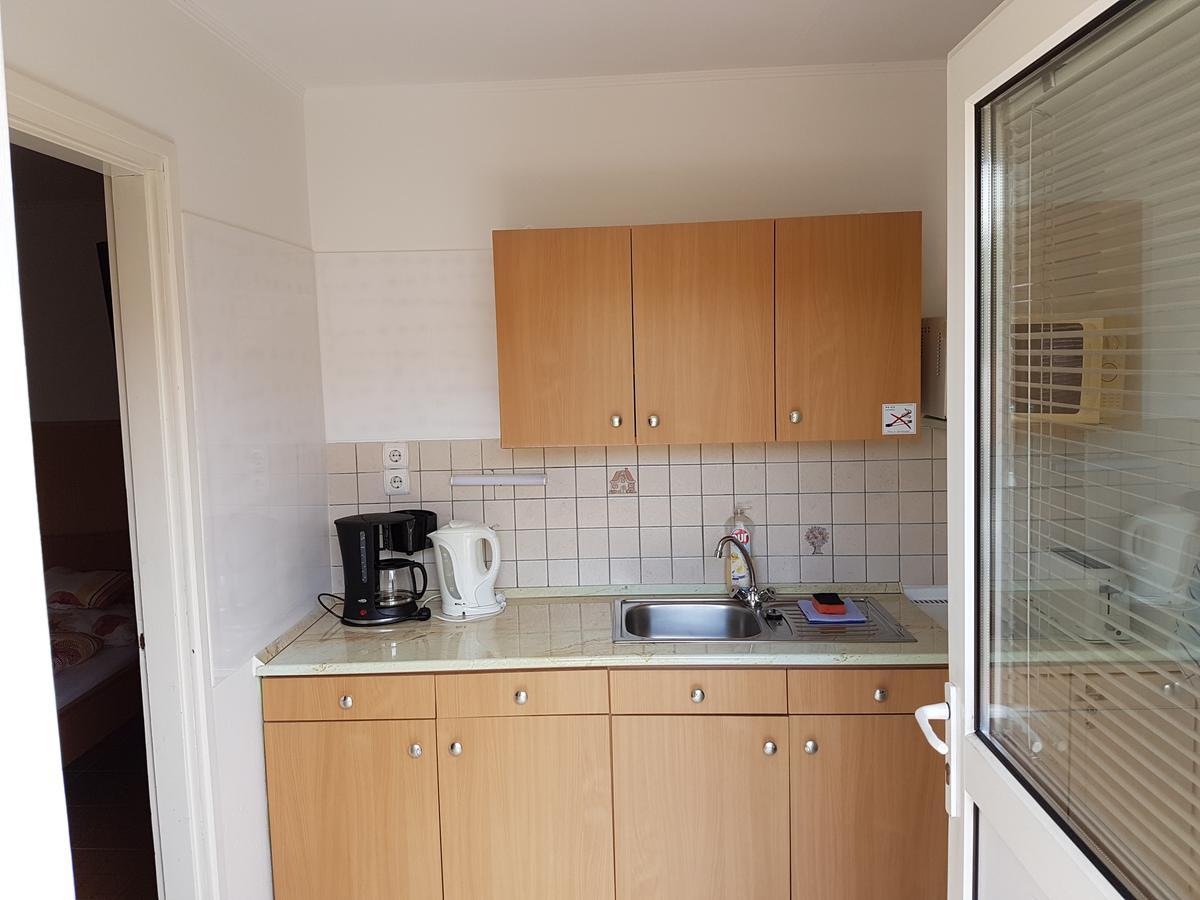 Apartman Kaszas Garden Mosonmagyaróvár Buitenkant foto