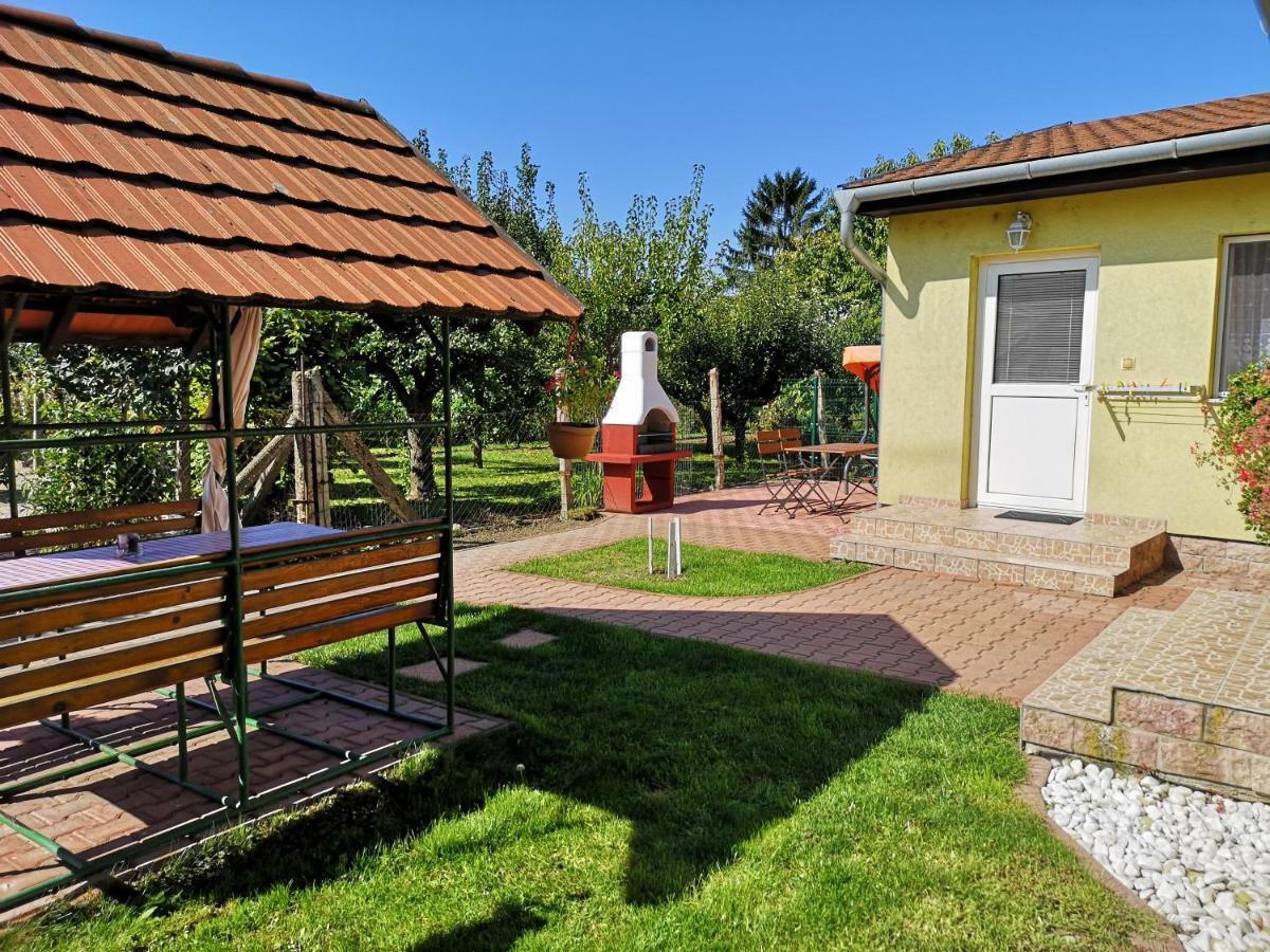 Apartman Kaszas Garden Mosonmagyaróvár Buitenkant foto