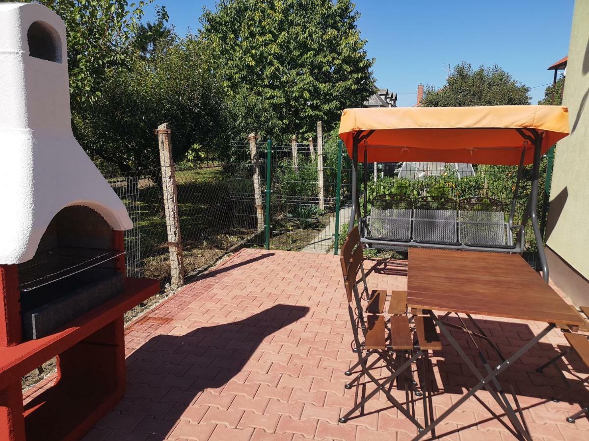 Apartman Kaszas Garden Mosonmagyaróvár Buitenkant foto